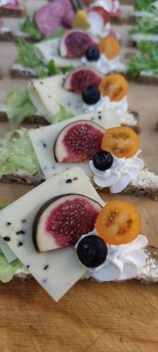 received 587335679350567